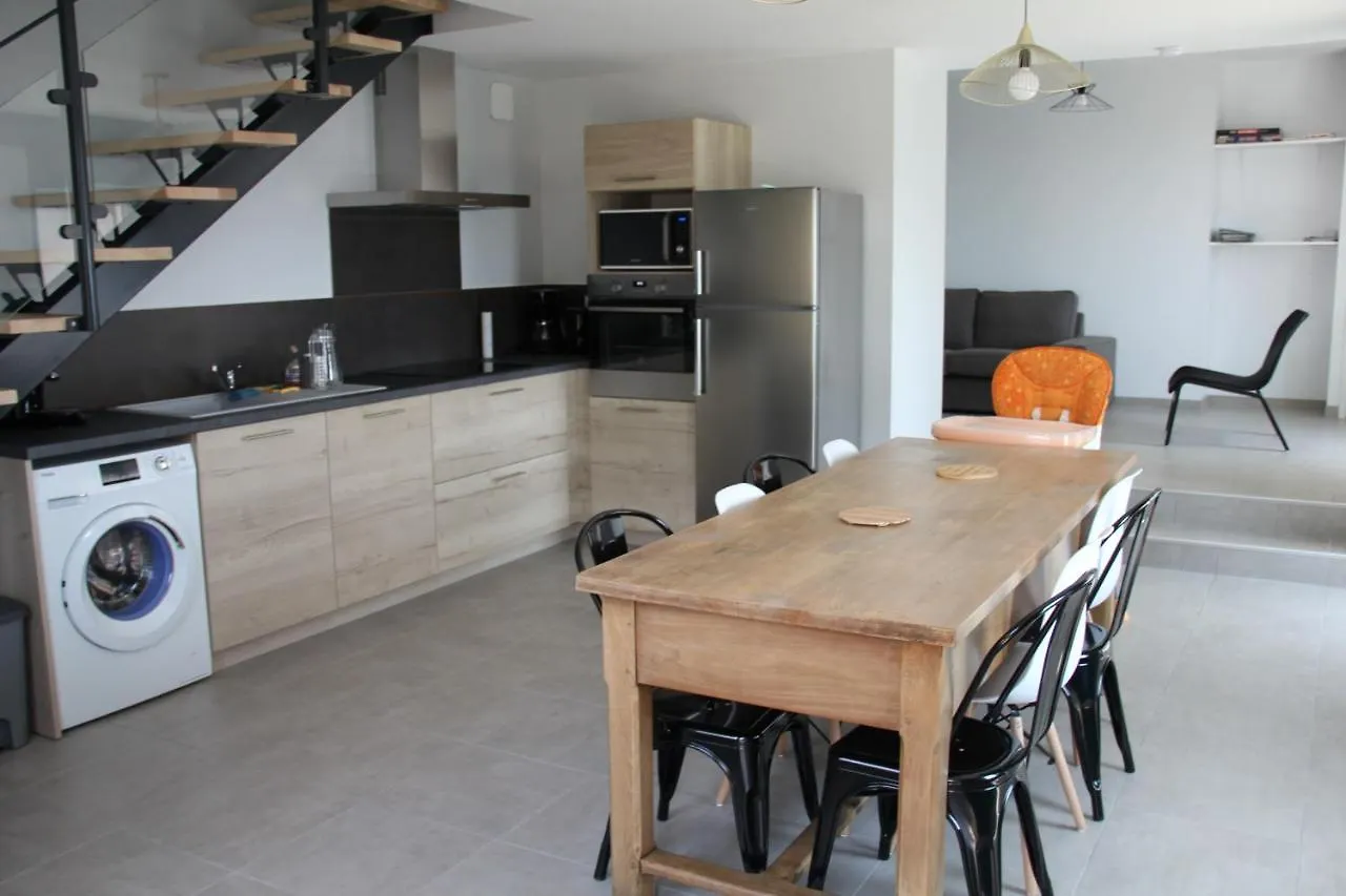 Holiday home La Maison De Leobin Veranne